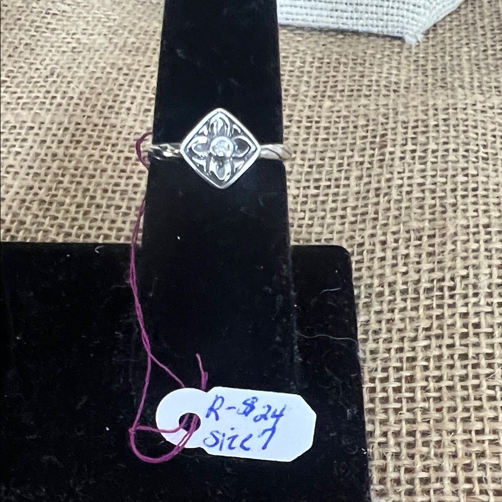 Silpada stackable Silver Ring with Intricate Design and cz